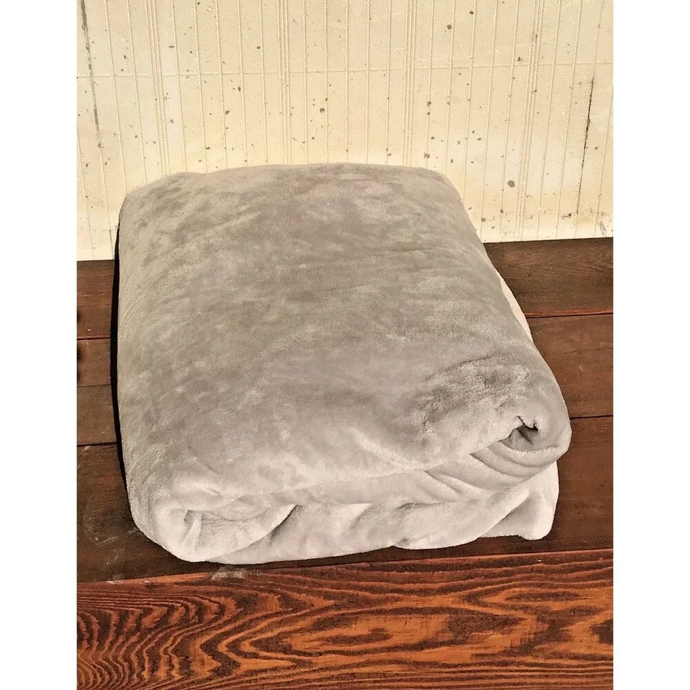 Lauren Ralph Lauren Blanket Full/Queen Plush Cover Throw Luxuriously Soft